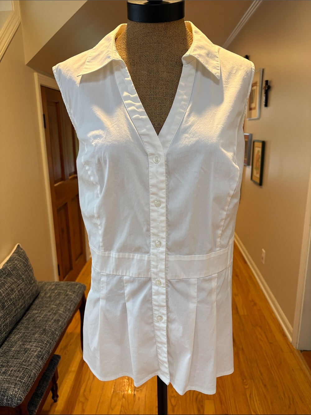Alfani White Sleeveless Button-Down Shirt